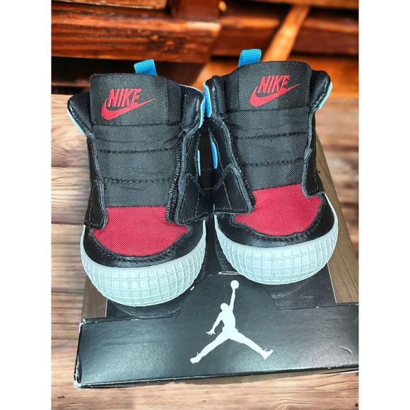 Baby Jordan’s Jordan 1 NC to Chi size 2C Bootie - Picture 2 of 5